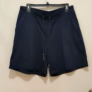 AVENUE Navy Shorts Size 14/16 NWOT